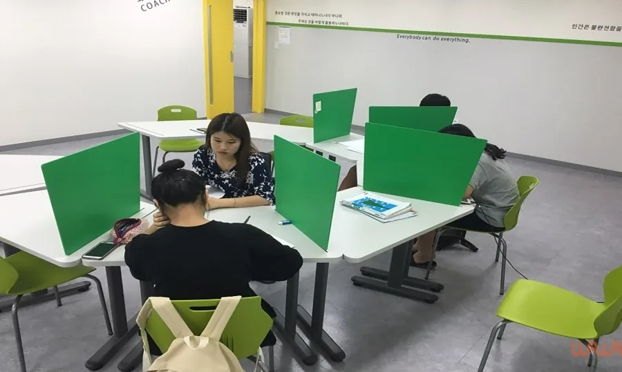 와와학습코칭 남외점 학습 공간