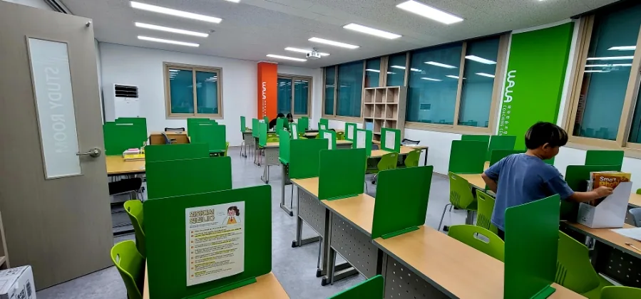 와와학습코칭 웰카운티점 학습 공간